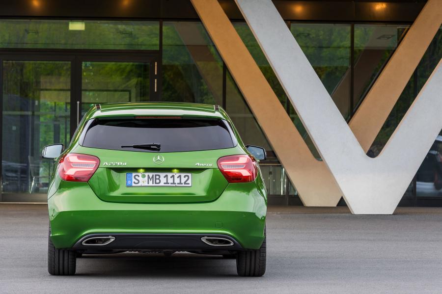  Mercedes-Benz A220 d 4Matic Style 2015 года  (фото 12 из 18)